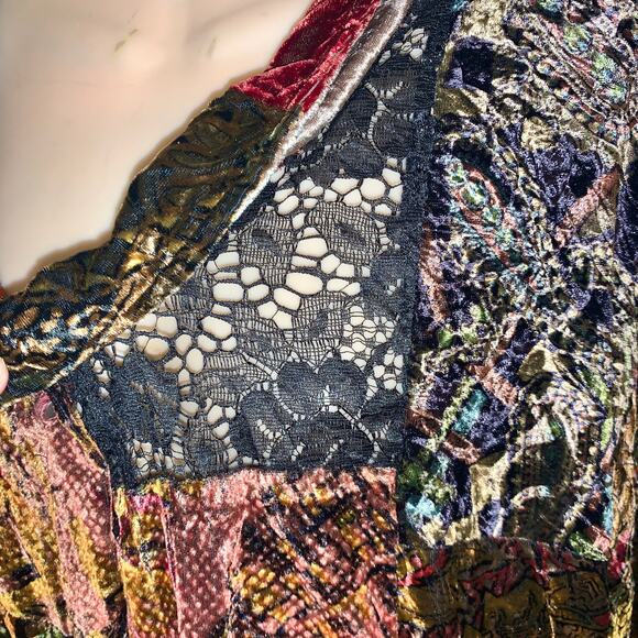 VINTAGE 90's UNWORN PATCHWORK SILK BLEND VELVET LACE JACKET BY ALEXANDER BROWN - Picture 6 of 6